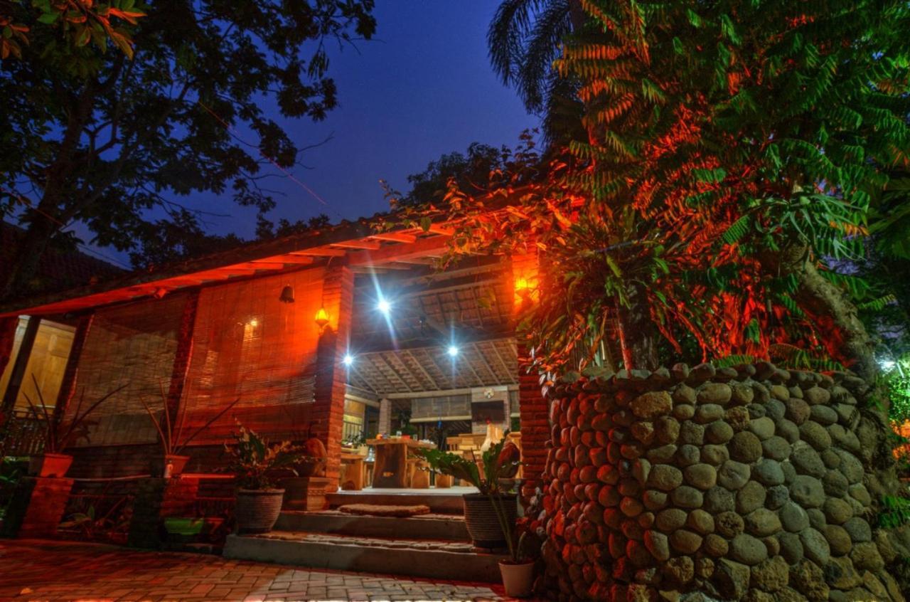 Bata Merah Homestay Banyuwangi  Exterior foto