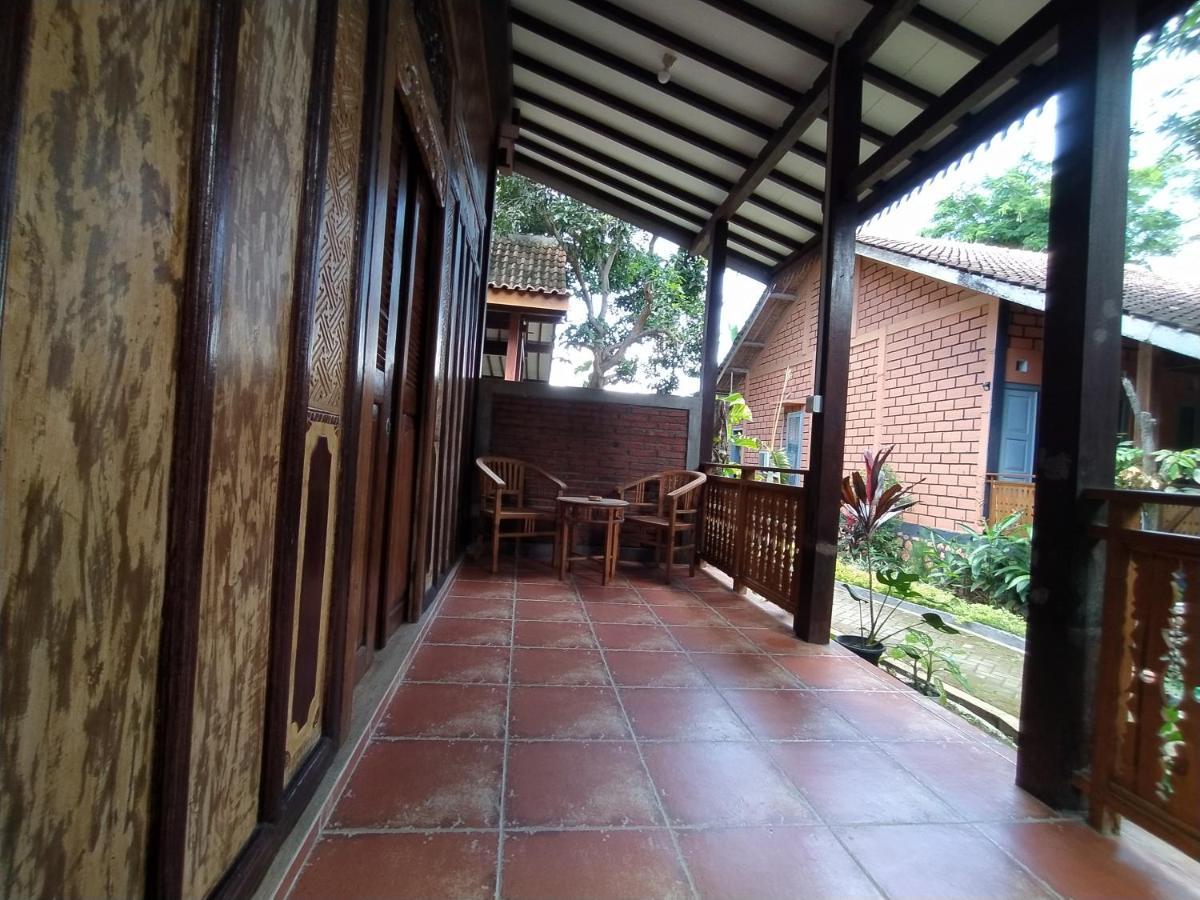 Bata Merah Homestay Banyuwangi  Exterior foto